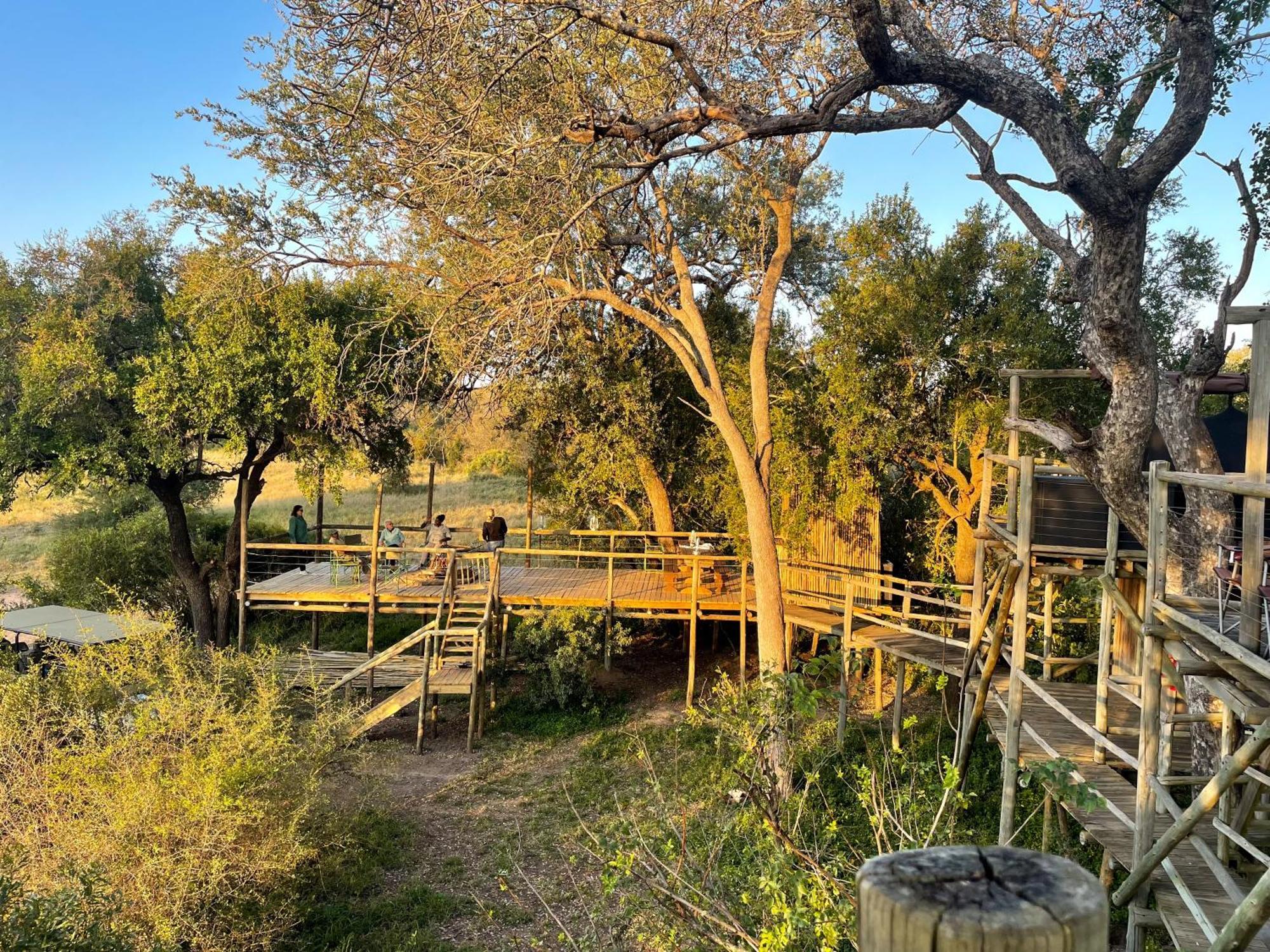 Rhino Walking Safaris Hotel Skukuza Exterior photo