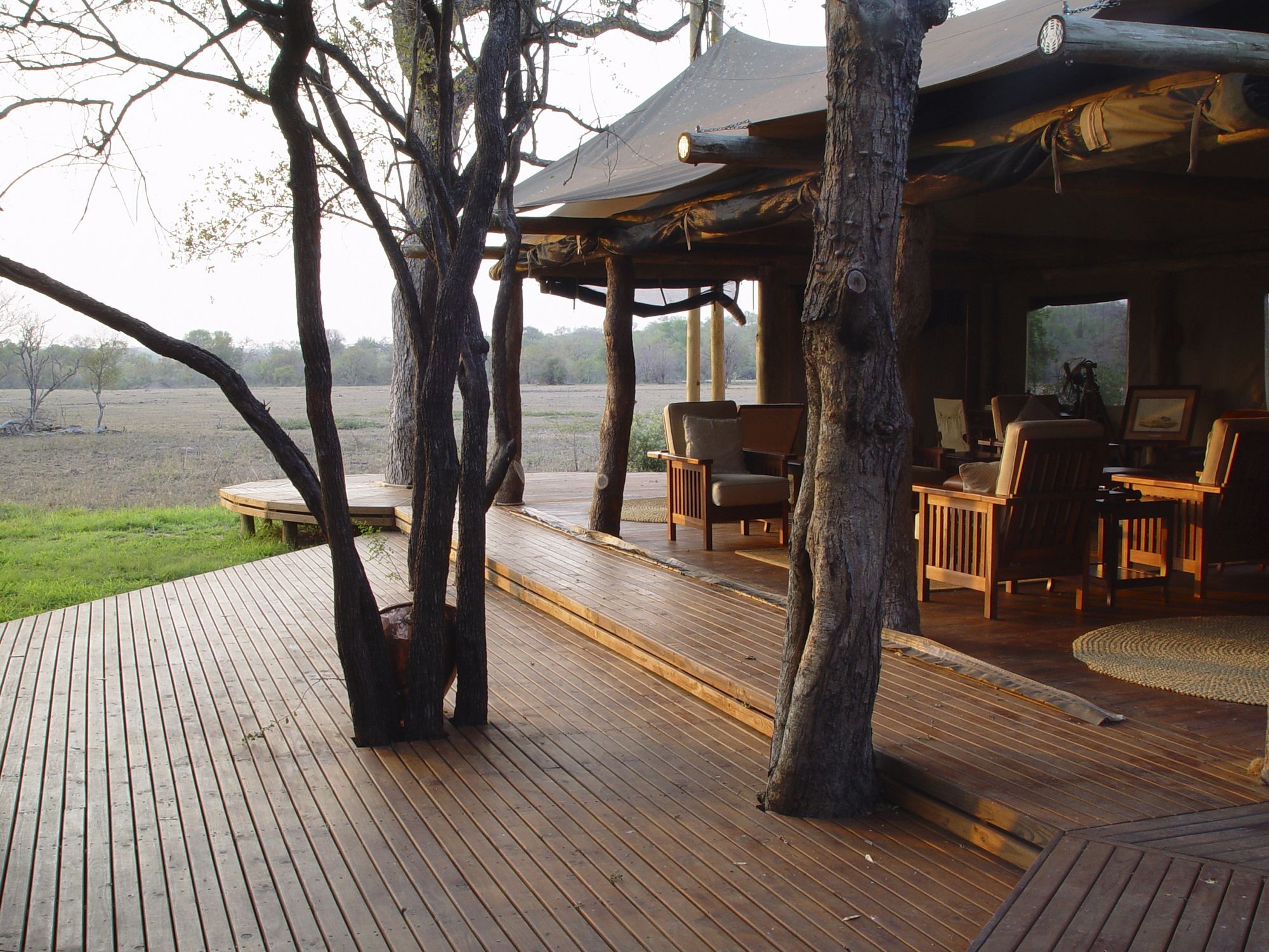 Rhino Walking Safaris Hotel Skukuza Exterior photo